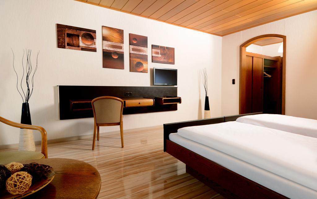 Hotel Es Laemmche Breuberg Екстер'єр фото